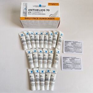 La Roche Posay Anthelios 70 UV Correct Daily Sunscreen Box of 20 0.17 fl oz 5ml